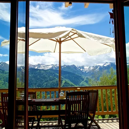 Chalet Chaleureux à Avec Vue Sur La Montagne *
