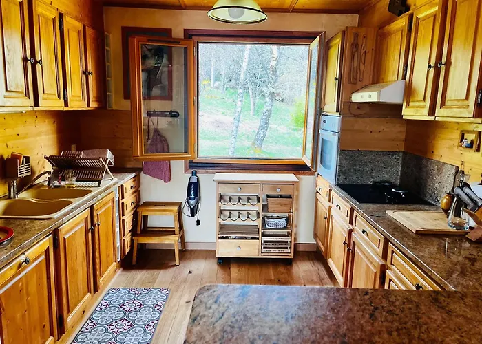 Chaleureux A Avec Vue Sur La Montagne シャレー